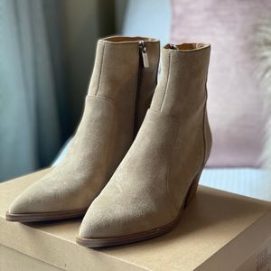 Steve Madden Mallorie Taupe Booties